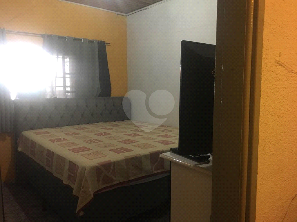 Casa à venda com 2 quartos, 113m² - Foto 1