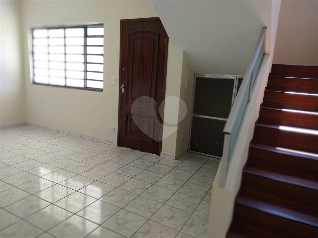 Sobrado à venda com 3 quartos, 290m² - Foto 24