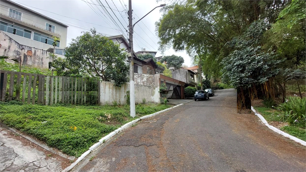 Terreno no Barro Branco com área total 295,35 m2 - 12 mts de frente