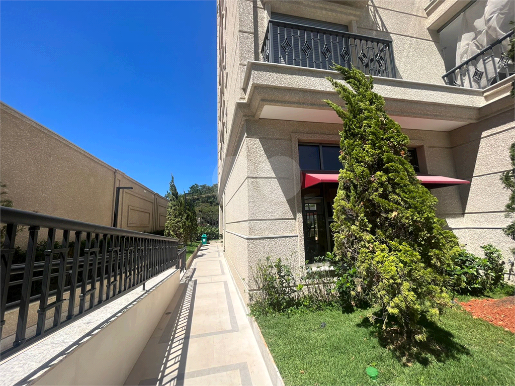 Apartamento na Lapa, com 3 dormitórios e 3 vagas