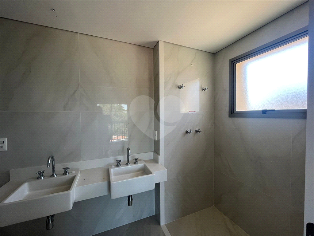 Apartamento na Lapa, com 3 dormitórios e 3 vagas
