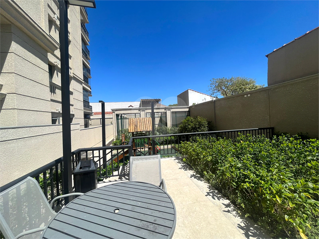 Apartamento na Lapa, com 3 dormitórios e 3 vagas