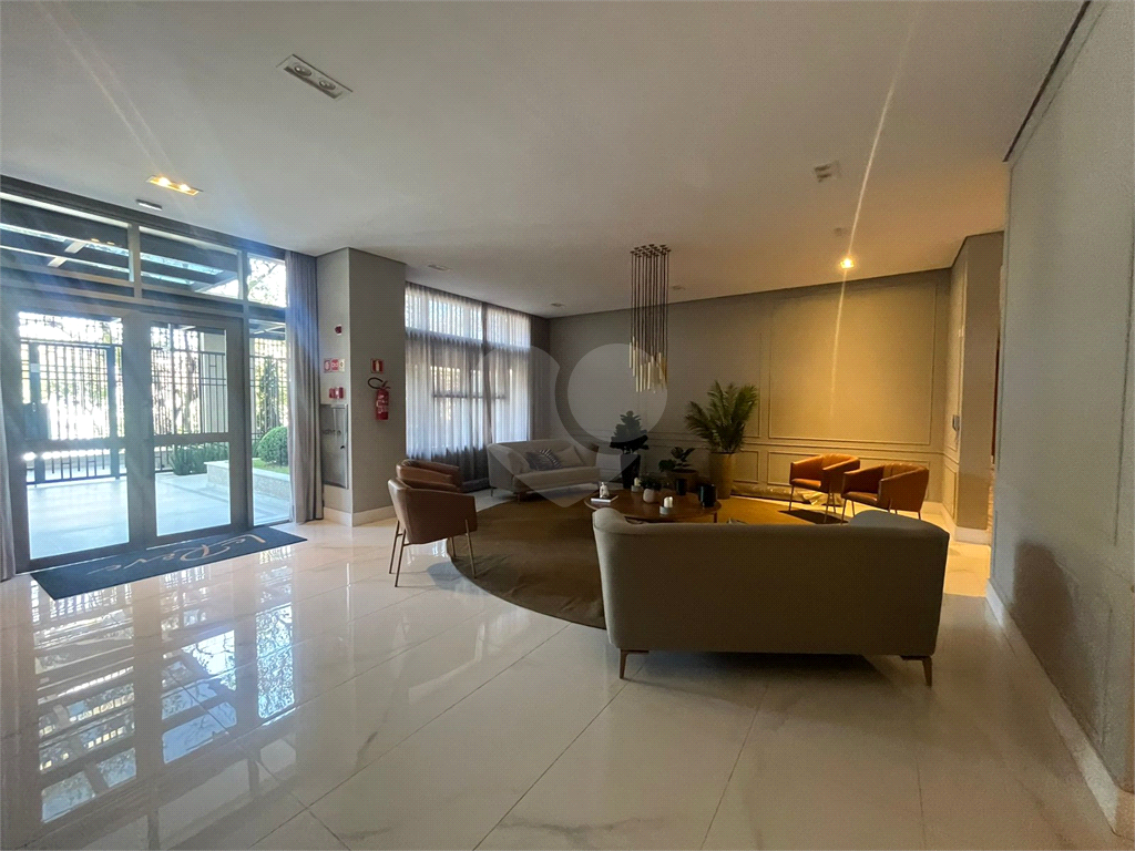 Apartamento na Lapa, com 3 dormitórios e 3 vagas