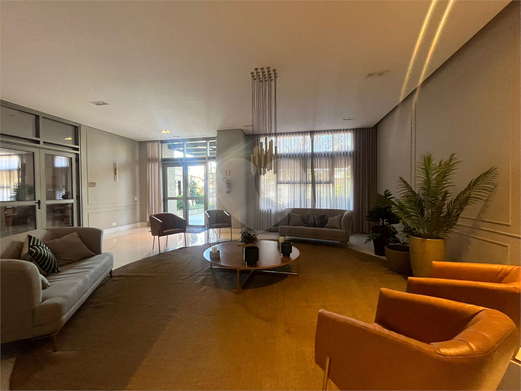 Apartamento na Lapa, com 3 dormitórios e 3 vagas