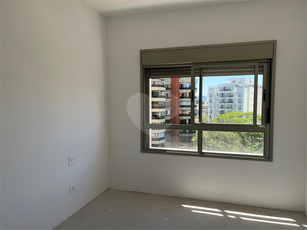 Apartamento na Lapa, com 3 dormitórios e 3 vagas