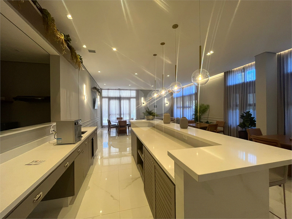 Apartamento na Lapa, com 3 dormitórios e 3 vagas