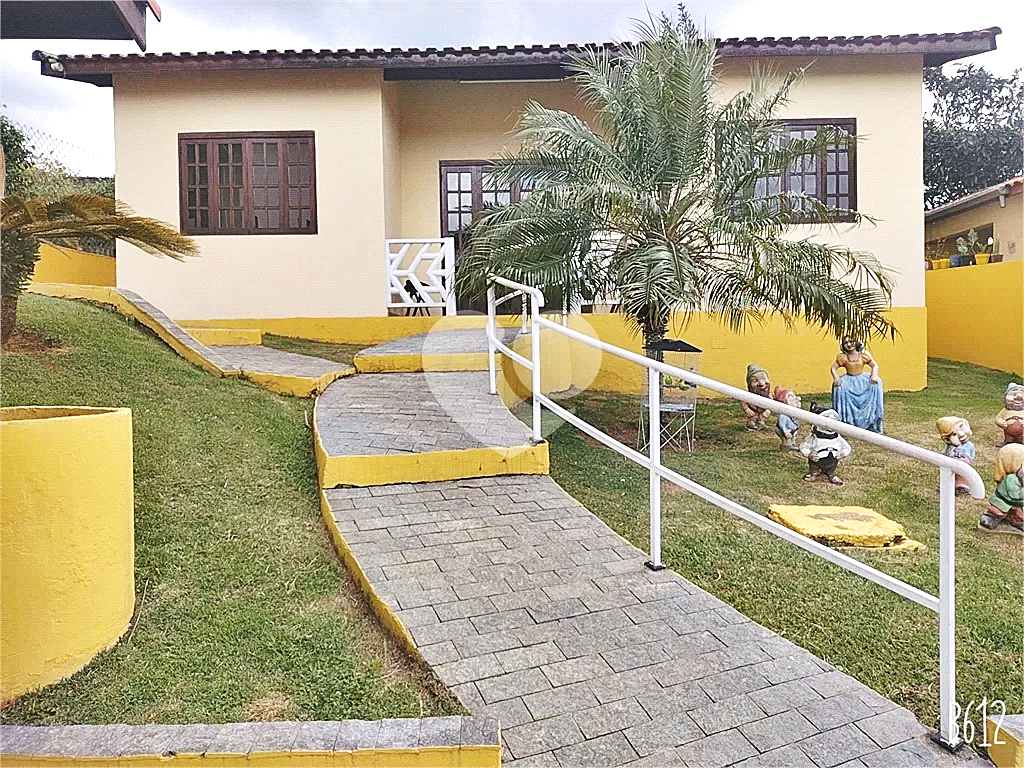 Casa à venda com 4 quartos, 330m² - Foto 13