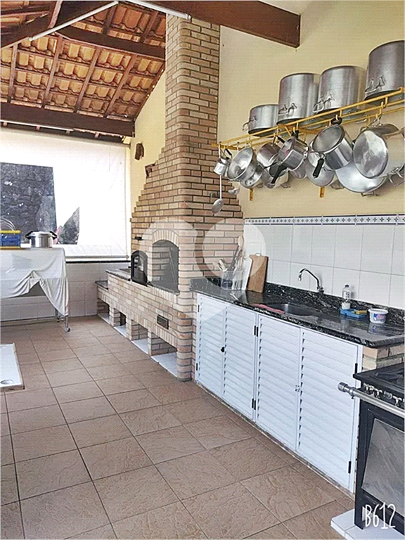 Casa à venda com 4 quartos, 330m² - Foto 37