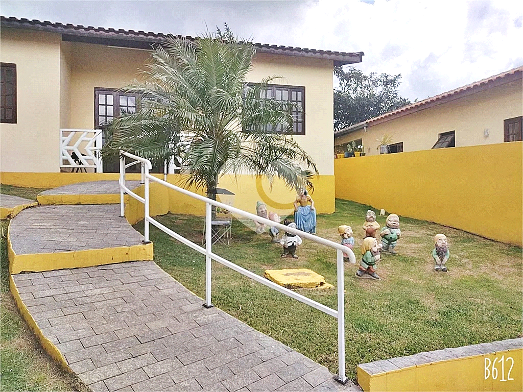 Casa à venda com 4 quartos, 330m² - Foto 12