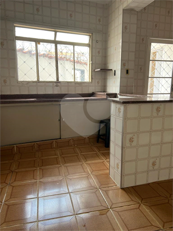 SOBRADO em ÁGUA FRIA
