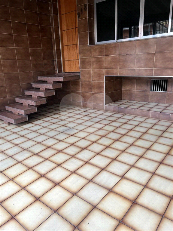 SOBRADO em ÁGUA FRIA
