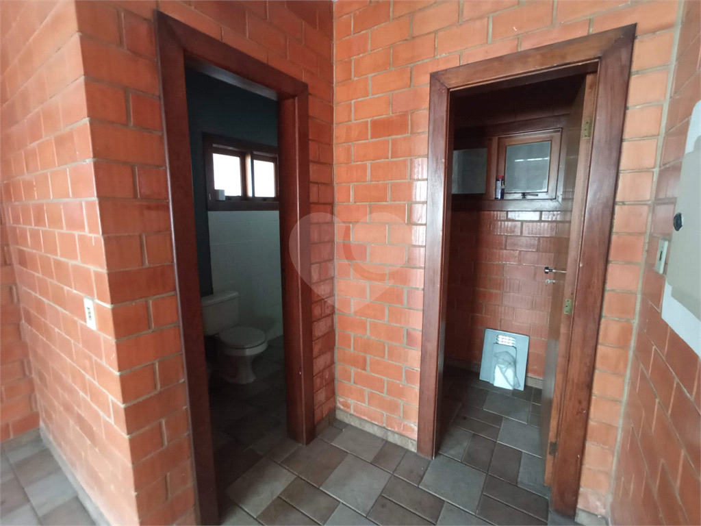 Casa à venda com 3 quartos, 272m² - Foto 17