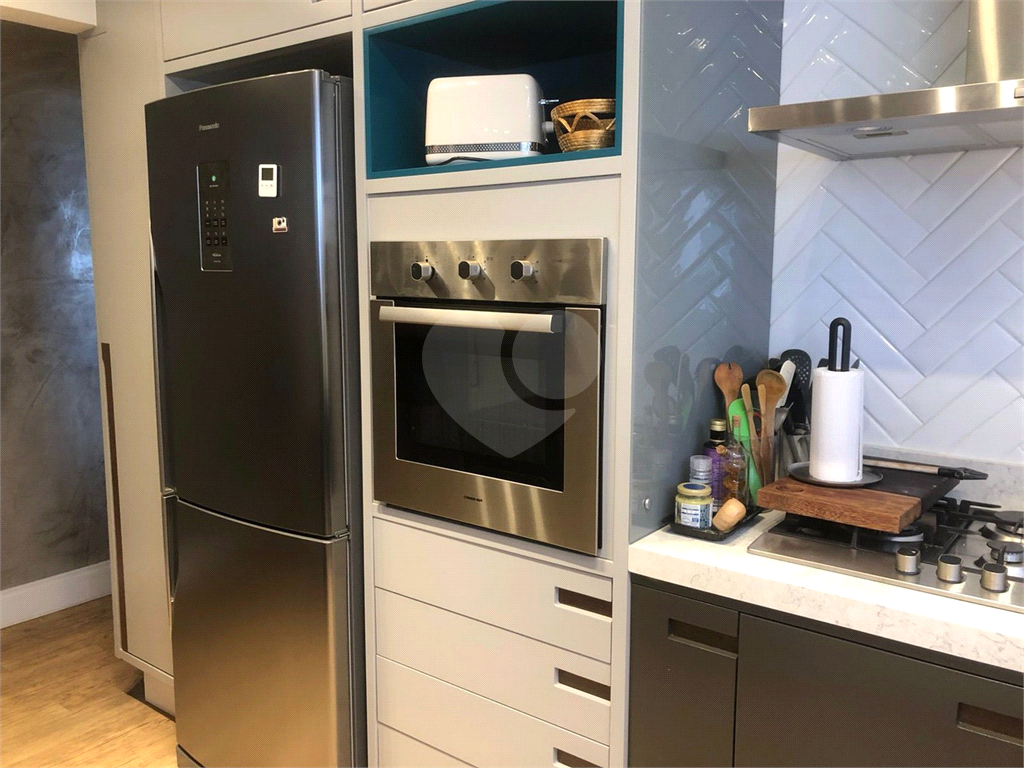 APARTAMENTO em HIGIENÓPOLIS