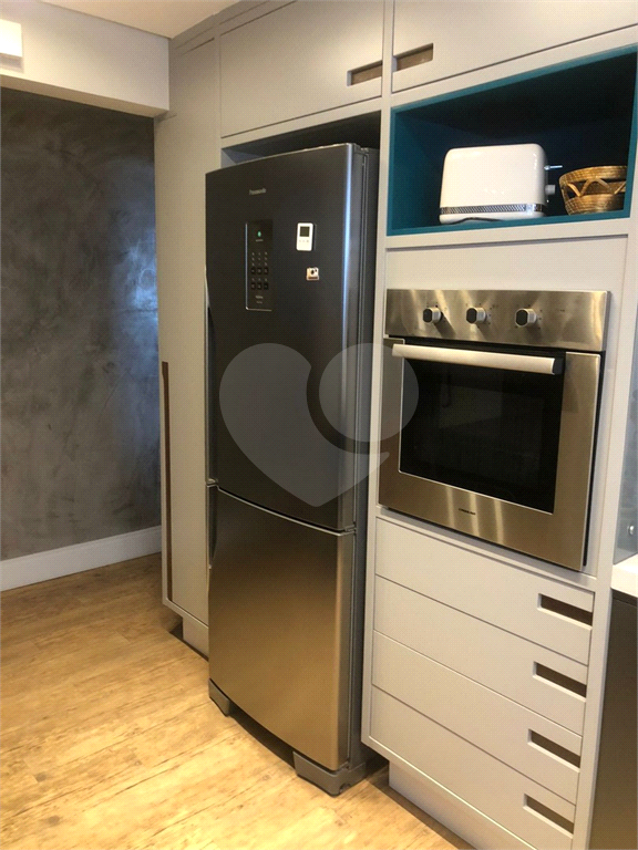 APARTAMENTO em HIGIENÓPOLIS
