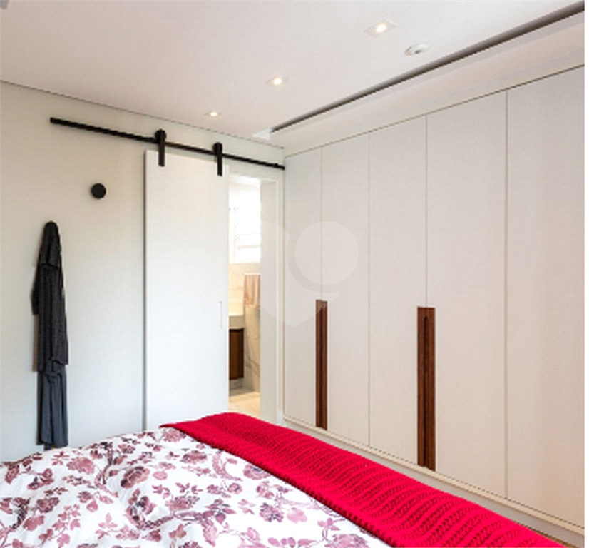 APARTAMENTO em HIGIENÓPOLIS