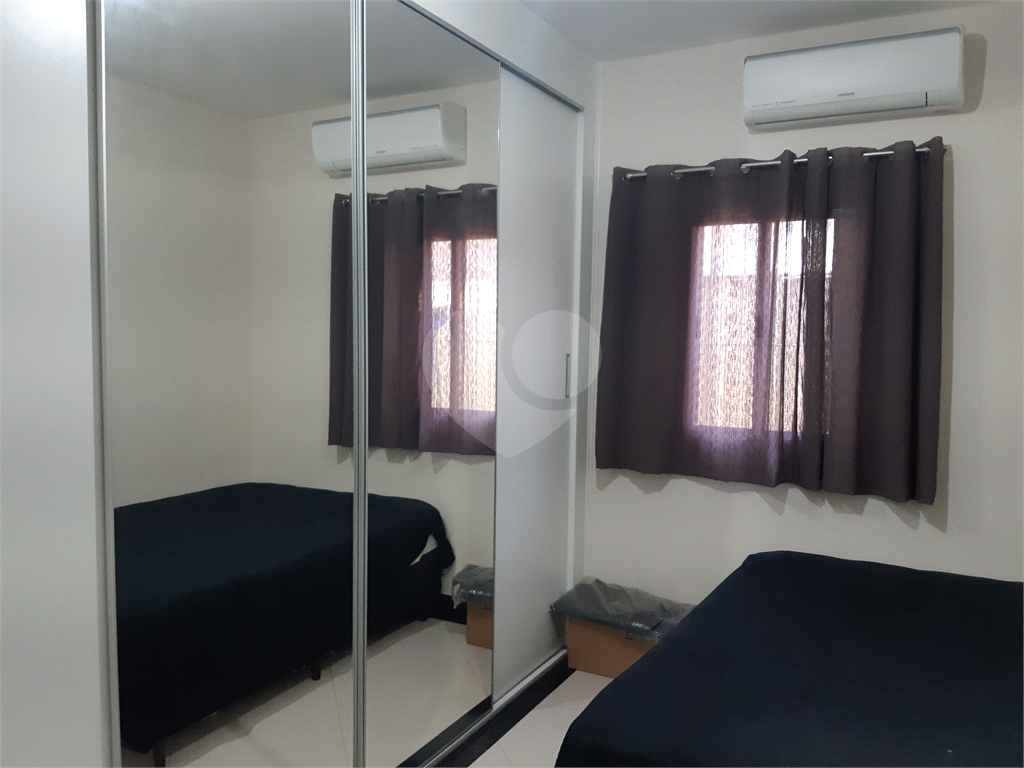 Casa com piscina,  3 dormitórios e 2 vagas no Tremembé, São Paulo.