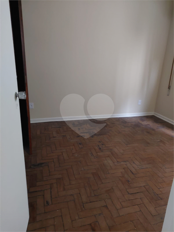 APARTAMENTO em HIGIENÓPOLIS