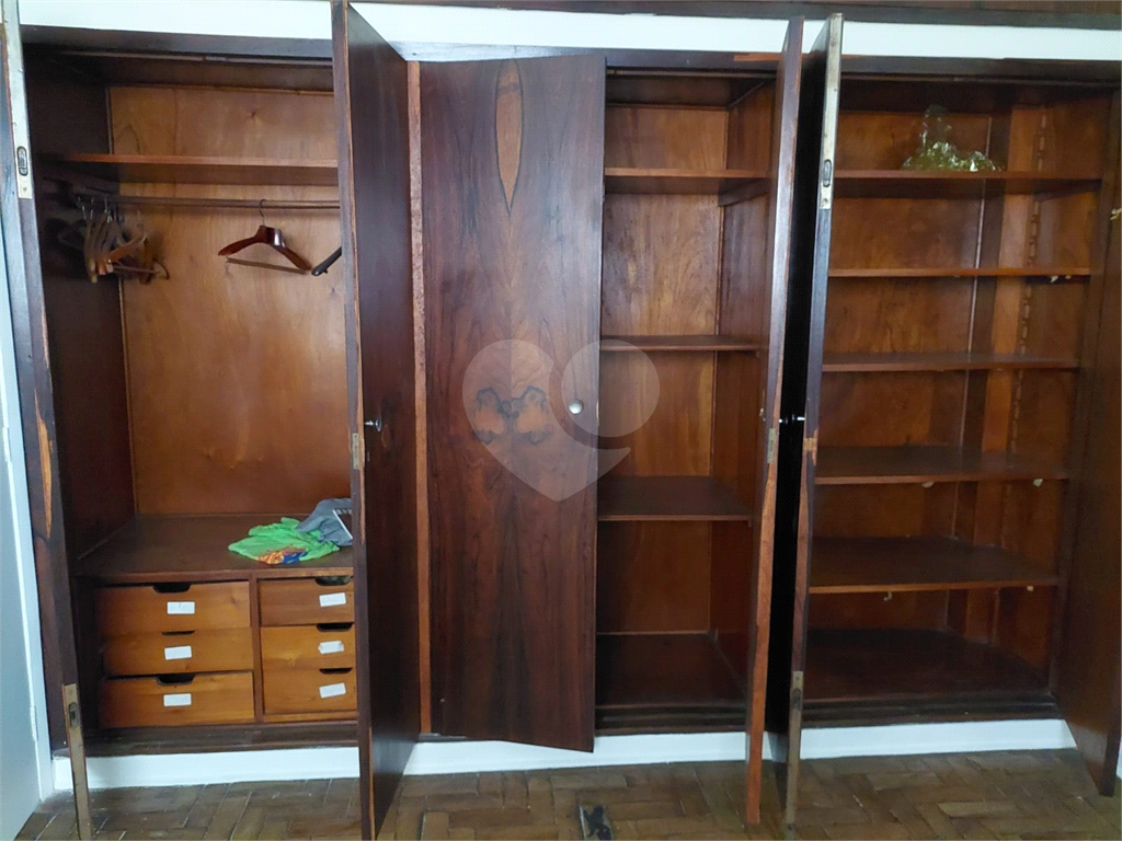APARTAMENTO em HIGIENÓPOLIS