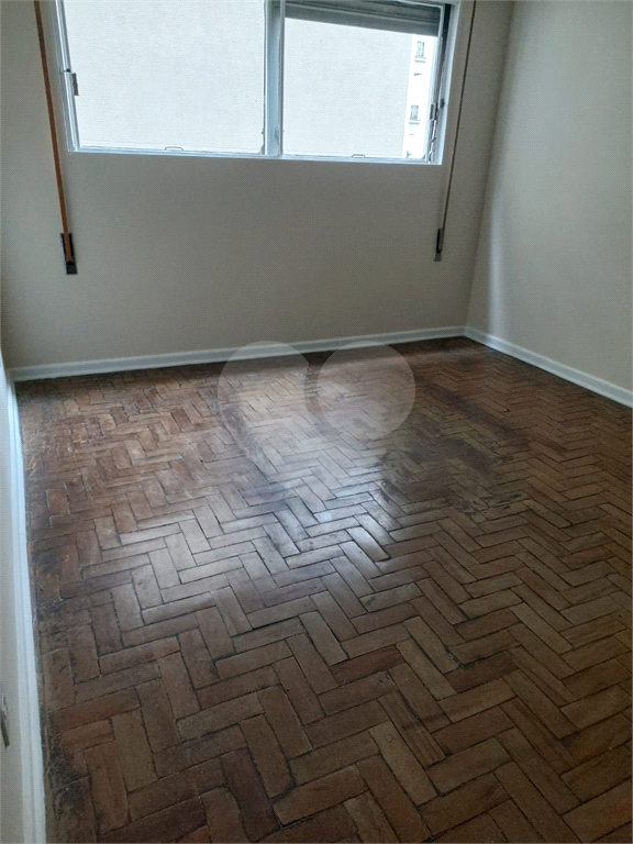APARTAMENTO em HIGIENÓPOLIS