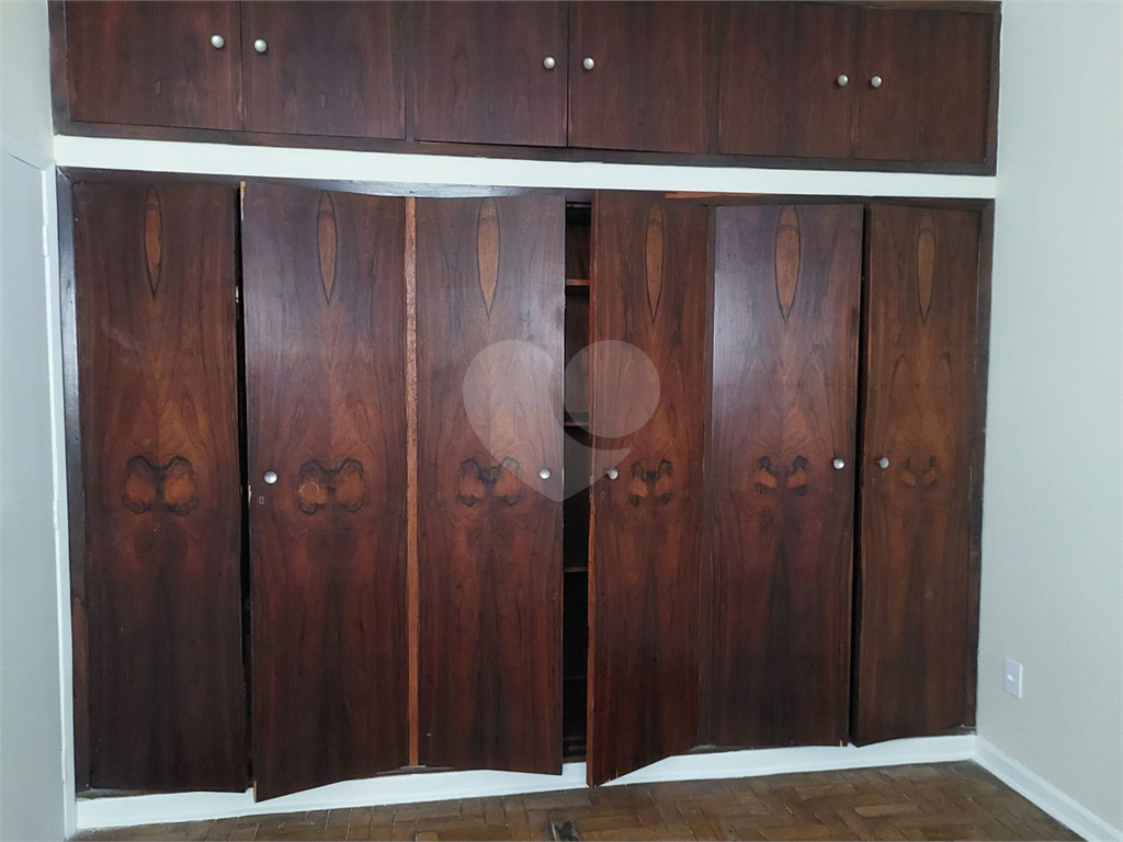 APARTAMENTO em HIGIENÓPOLIS