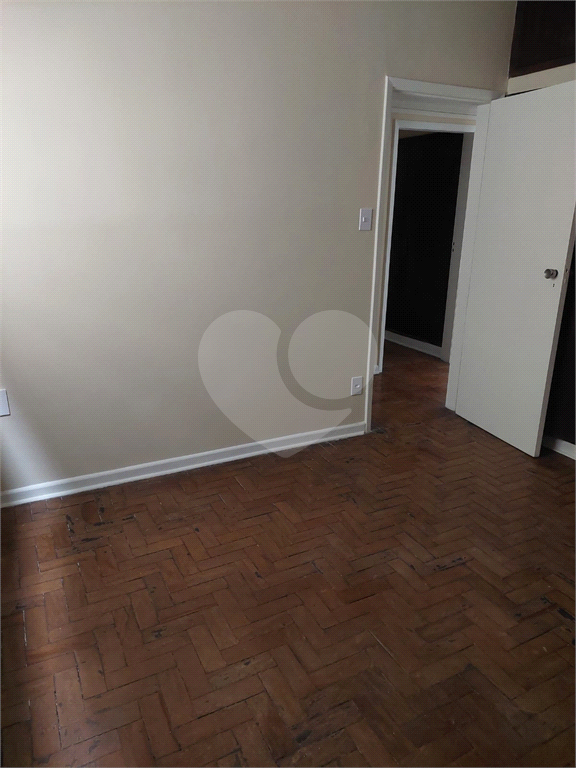 APARTAMENTO em HIGIENÓPOLIS
