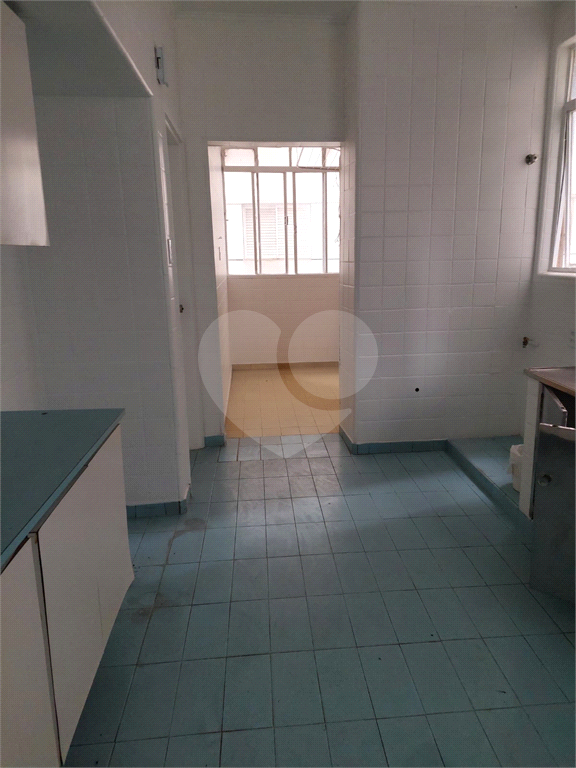 APARTAMENTO em HIGIENÓPOLIS