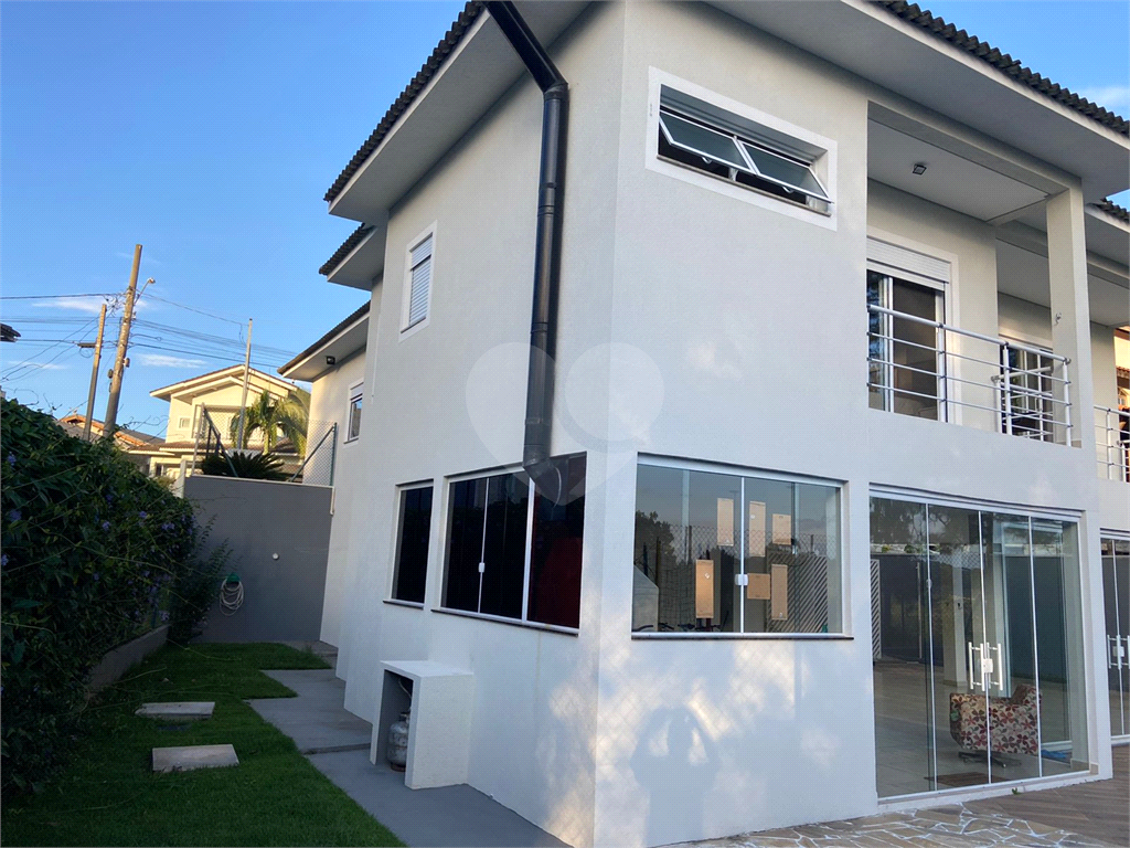 Casa à venda com 3 quartos, 300m² - Foto 18