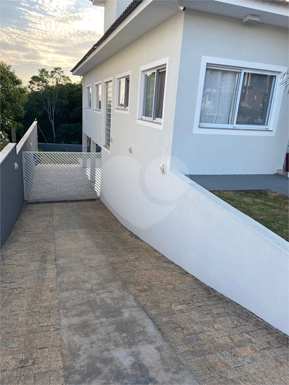 Casa à venda com 3 quartos, 300m² - Foto 4