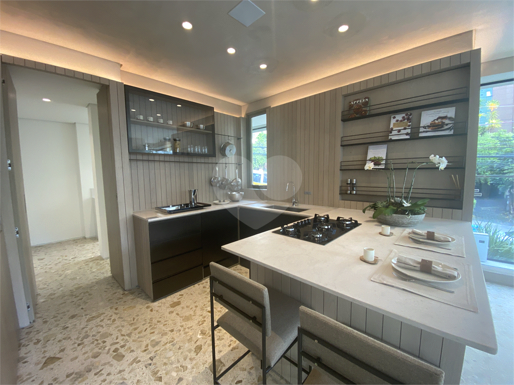 Apartamento  à venda no JARDIM PAULISTA com 145 m²