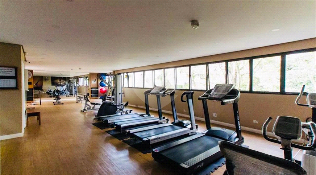 APARTAMENTO em TUCURUVI