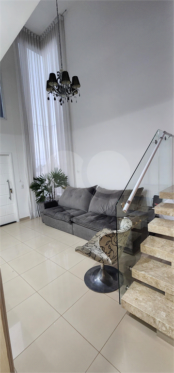 Casa de Condomínio à venda com 4 quartos, 300m² - Foto 3