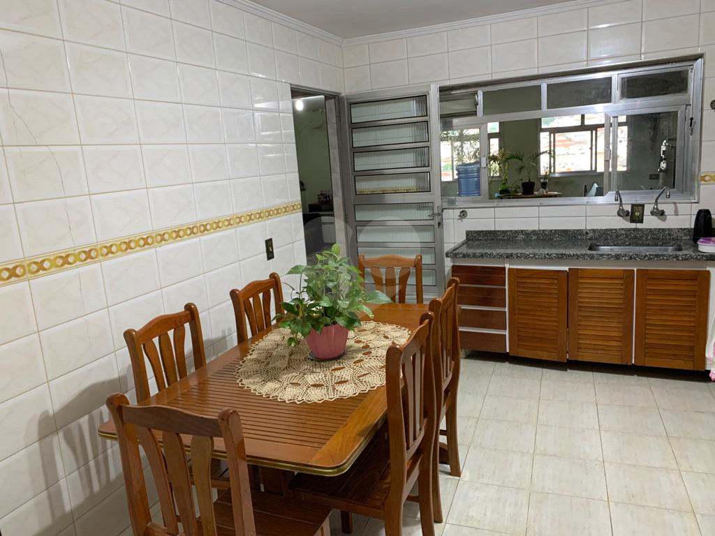 Sobrado à venda com 3 quartos, 216m² - Foto 3