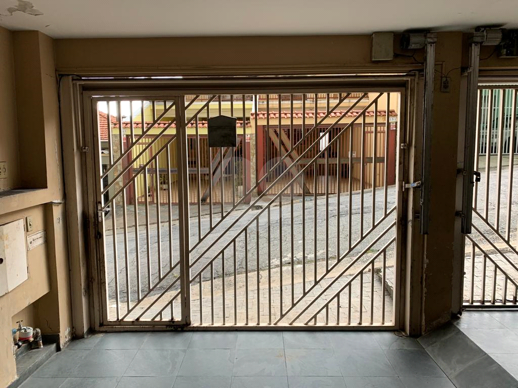 Sobrado à venda com 3 quartos, 216m² - Foto 24