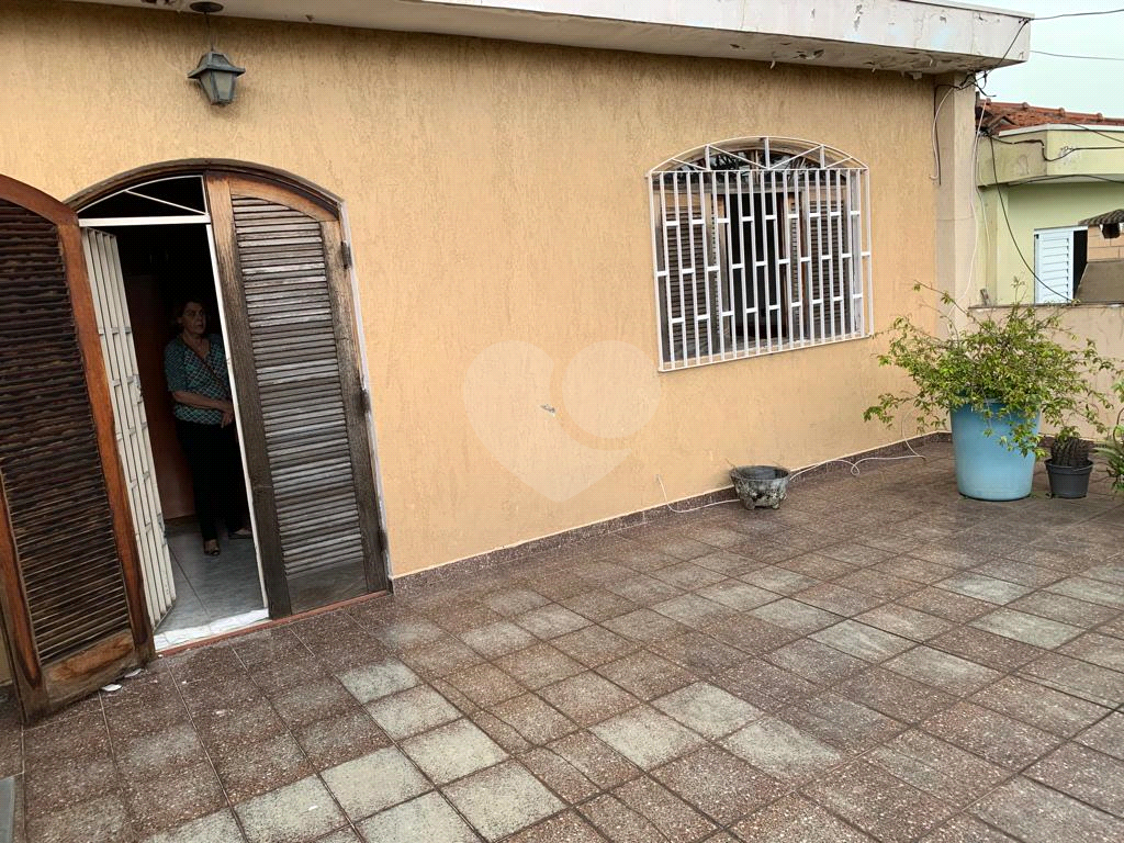 Sobrado à venda com 3 quartos, 216m² - Foto 18