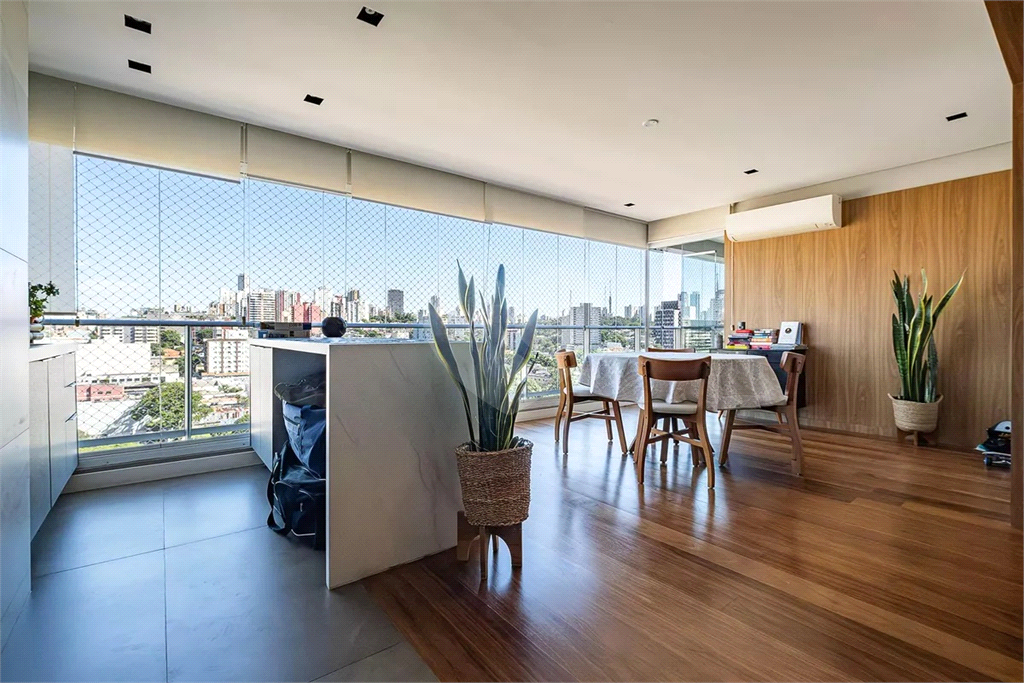 Apartamento em Pinheiros. Excelente Localização!