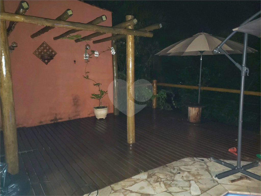 Casa em Condominio Fechado na Estancia Santa Maria do Laranjal. Estuda permuta.