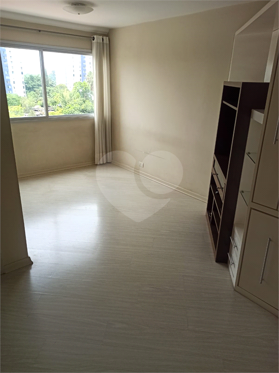 APARTAMENTO NA BRAZ LEME  COM 2 DORMITÓRIOS E PISCINA