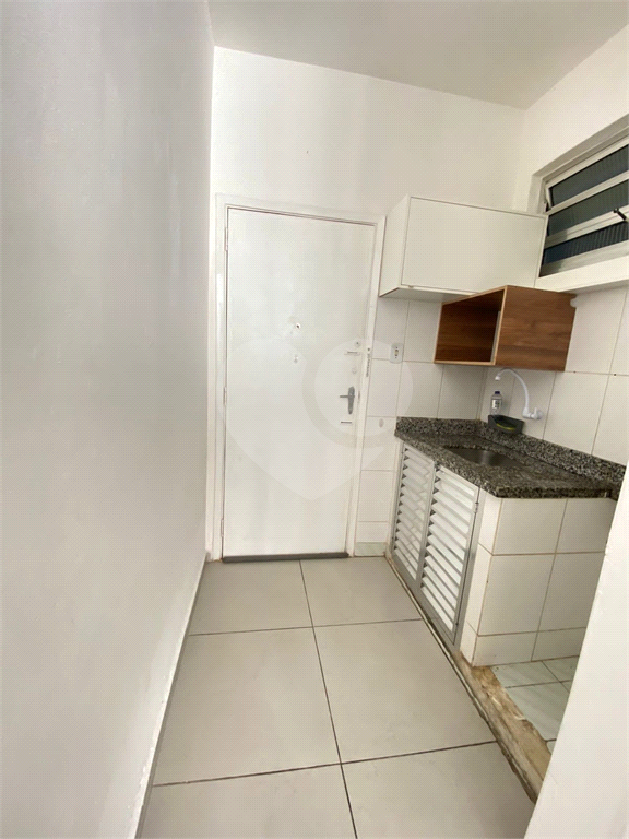 Apartamento à venda com 1 quarto, 30m² - Foto 9