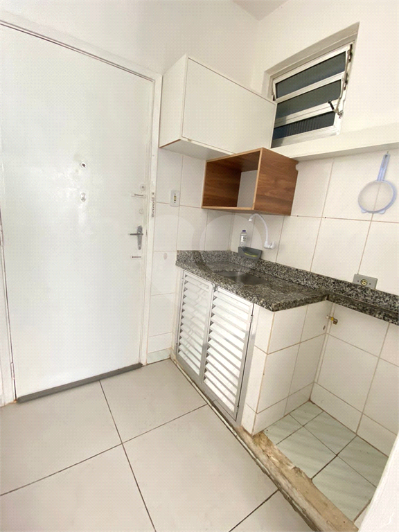 Apartamento à venda com 1 quarto, 30m² - Foto 8