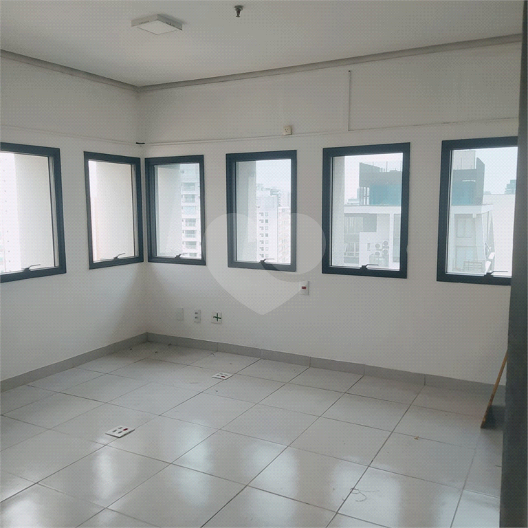 Sala comercial à venda em Perdizes