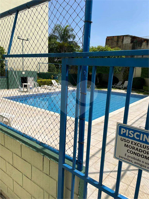 APARTAMENTO em CASA VERDE