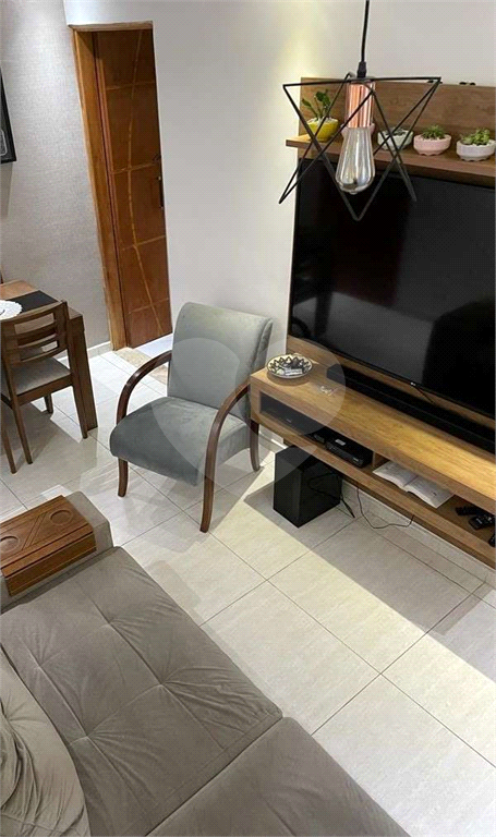 APARTAMENTO em CASA VERDE