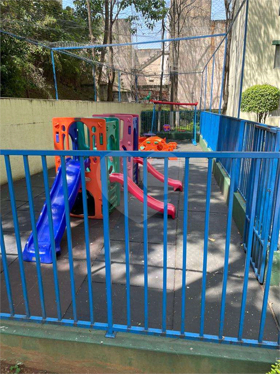 APARTAMENTO em CASA VERDE