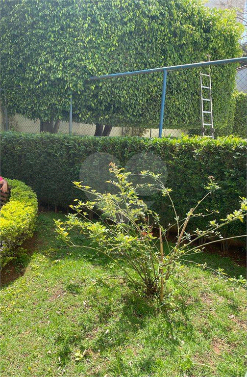 APARTAMENTO em CASA VERDE