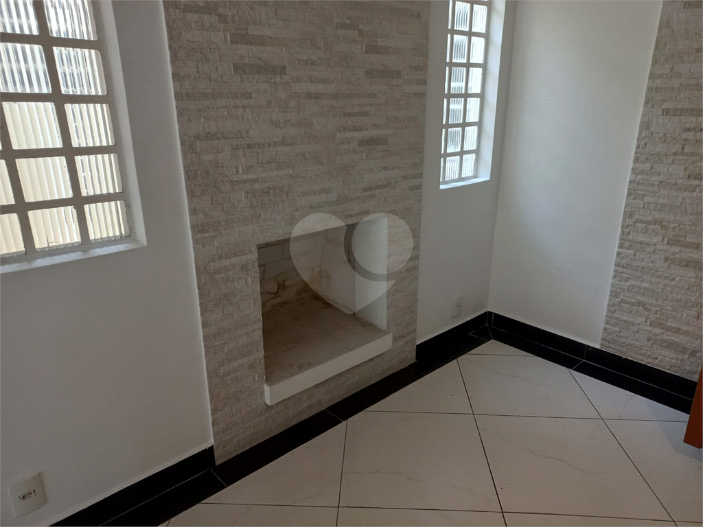 Casa com 800 metros de Terreno uma Mini Chácara dentro do Bairro Jardim Floresta!!