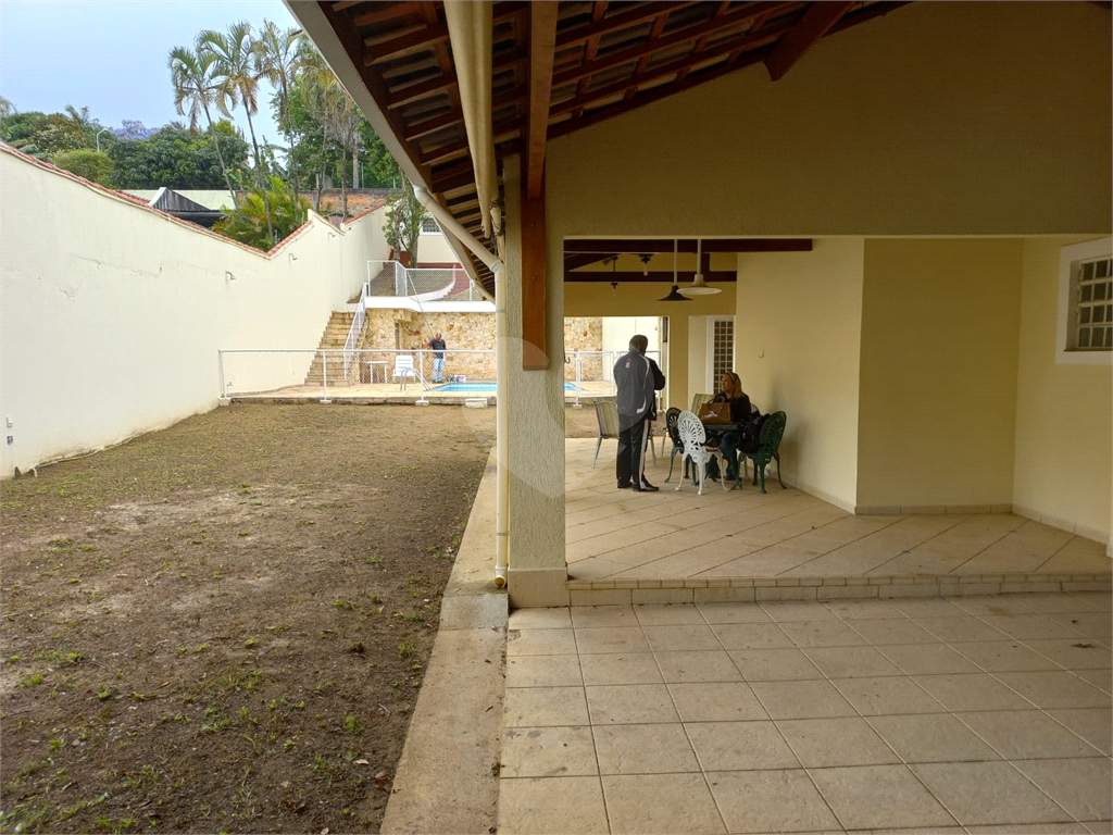 Casa com 800 metros de Terreno uma Mini Chácara dentro do Bairro Jardim Floresta!!