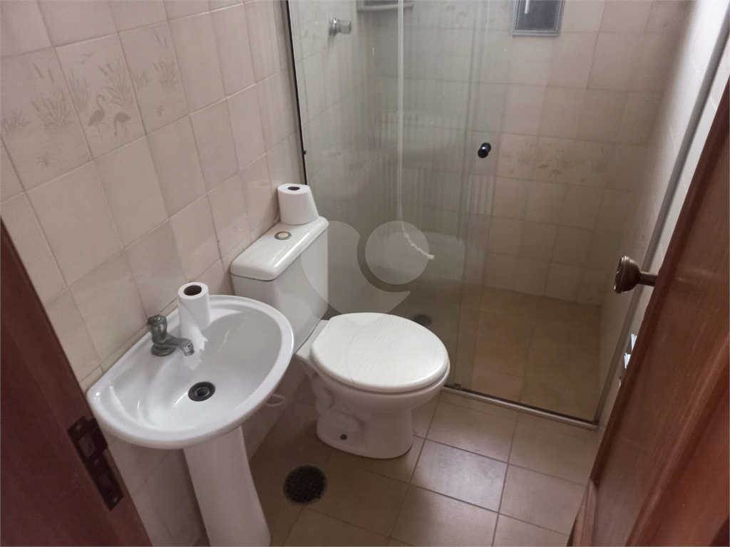 Casa com 800 metros de Terreno uma Mini Chácara dentro do Bairro Jardim Floresta!!