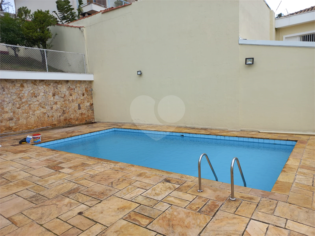 Casa com 800 metros de Terreno uma Mini Chácara dentro do Bairro Jardim Floresta!!