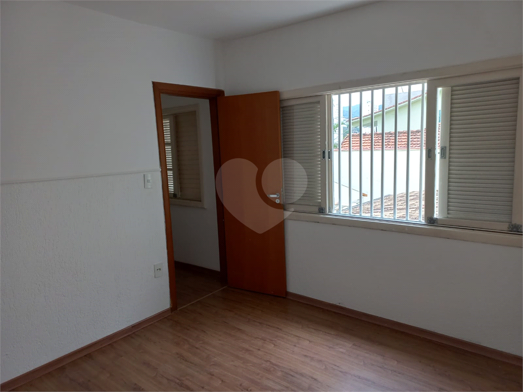 Casa com 800 metros de Terreno uma Mini Chácara dentro do Bairro Jardim Floresta!!