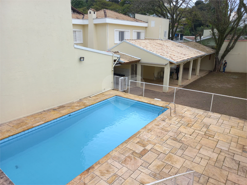 Casa com 800 metros de Terreno uma Mini Chácara dentro do Bairro Jardim Floresta!!